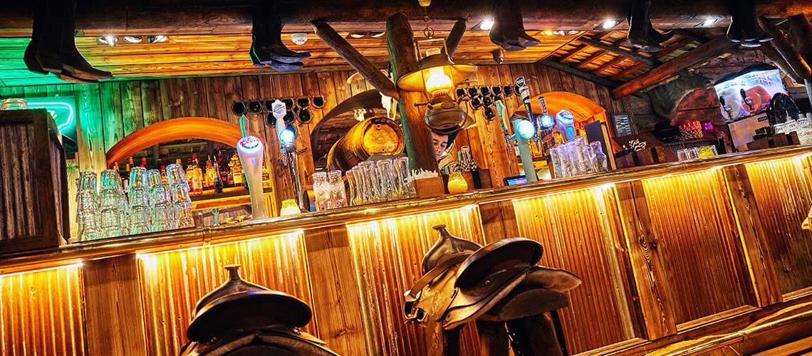 Bar at Smith &amp; Western Addlestone